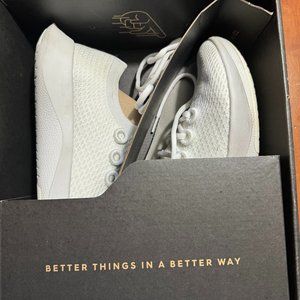 Allbirds Tree Dashers Blizzard (white), women's size 9, Excellent condition